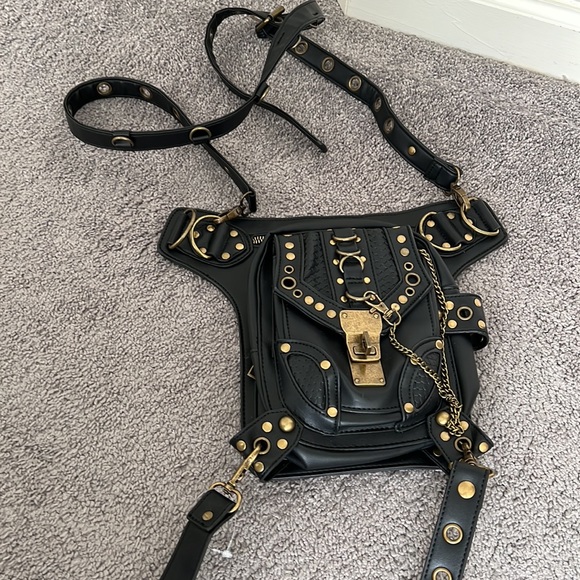 Steampunk Vegan Leather Pack Holster Bag Satchel - Picture 9 of 10